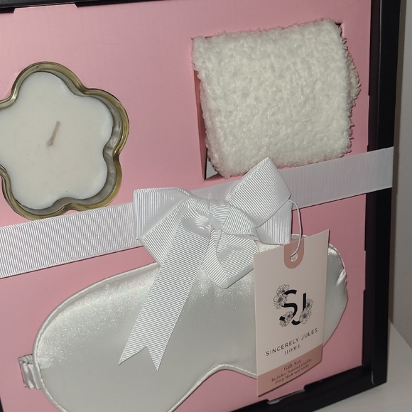 Sincerely Jules Gift Set - Picture 2 of 4